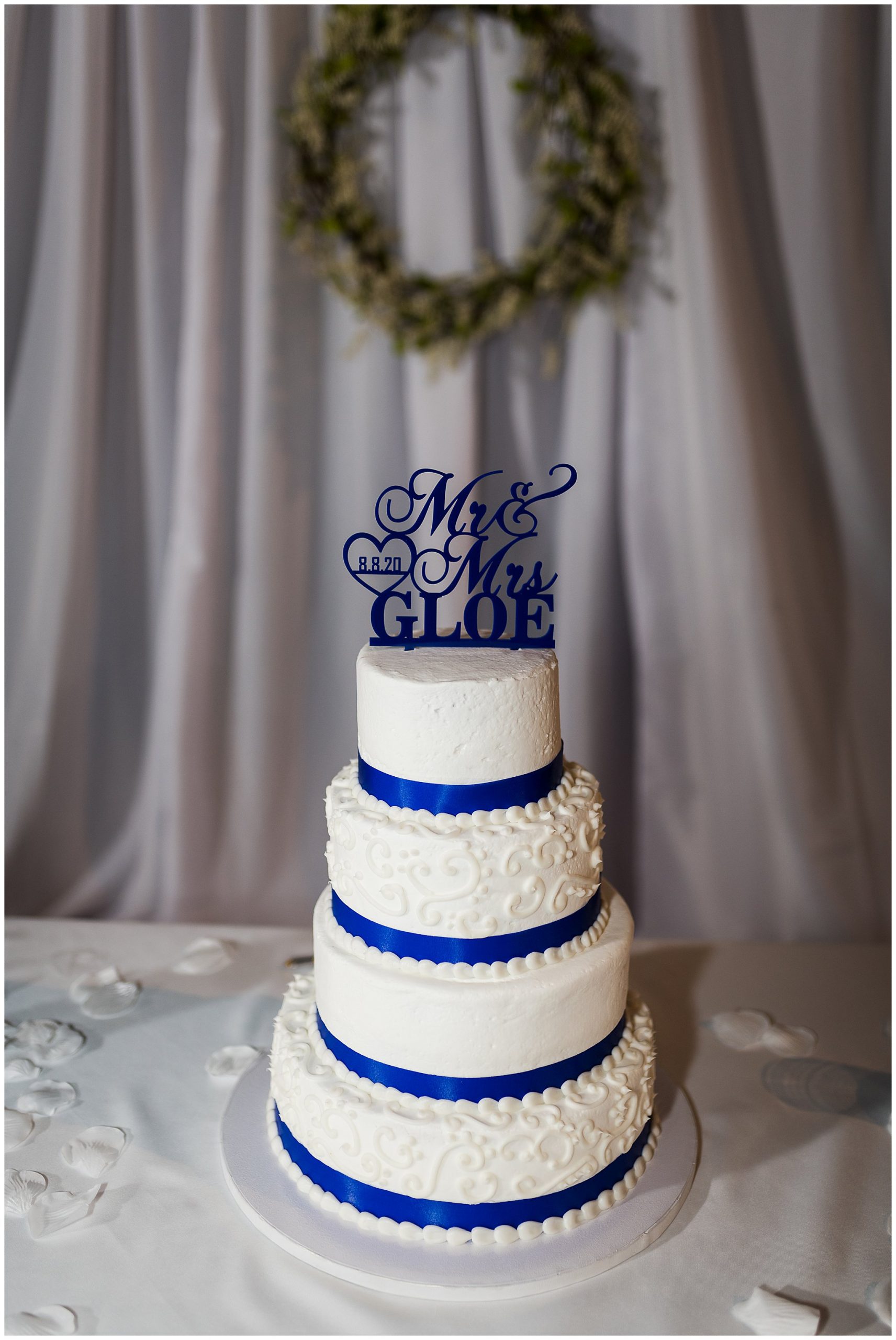 hyvee wedding cake